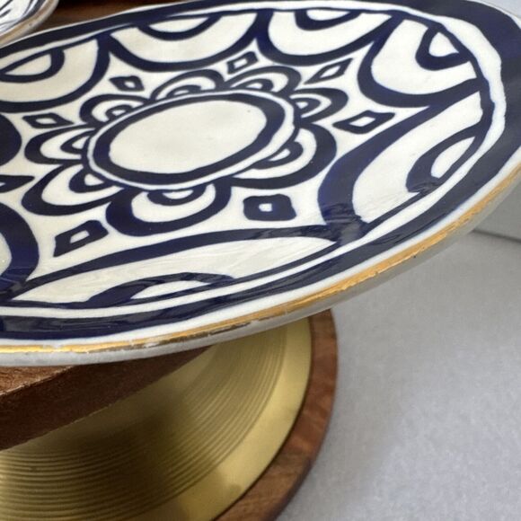 Set Of 2 Hand Painted 6.25” Blue And White Plate/Trinket Dishes Gold Rims - Picture 8 of 16